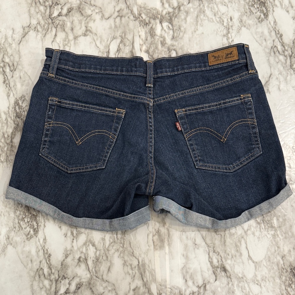 Levi’s Folded Shorts